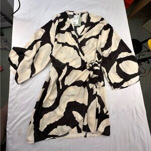 H&M Black and Cream Wrap Dress NWT